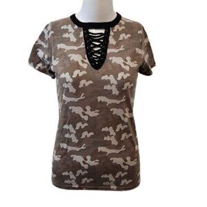 [Arizona Jean] Camo Lace V-Neck Top - Size M